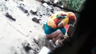 Indian XXX - Desi village bhabhi in saree pee outdoor | XXX Video on AllSex.XXX