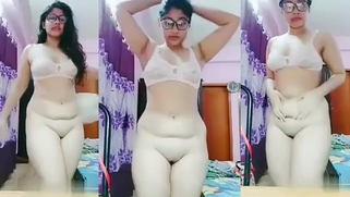 Desi sexy babe XXX show her nude fat body | XXX Video on AllSex.XXX