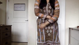 XXX Desi babe Stripping her Salwar Kameez to Nude and Teasing us
